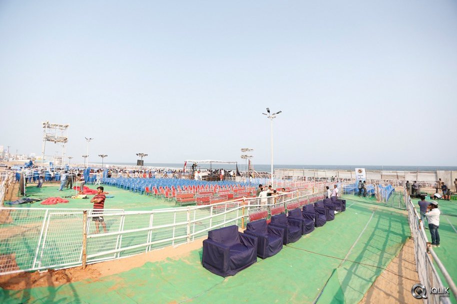 Sarrainodu-Movie-Audio-Celebrations